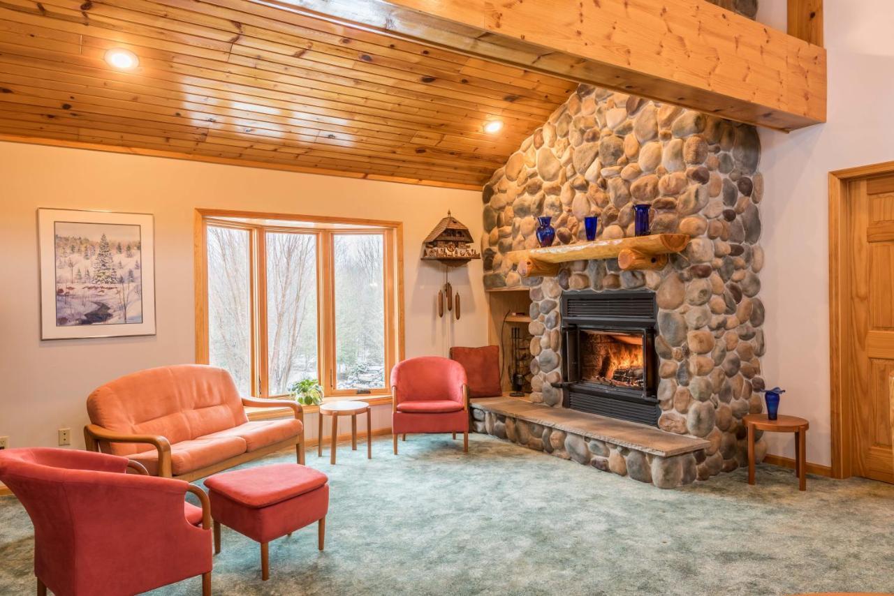 Black River Crossing Bed & Breakfast Bessemer Esterno foto